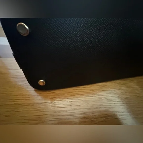 Coach HandBag - Picture 4 of 6